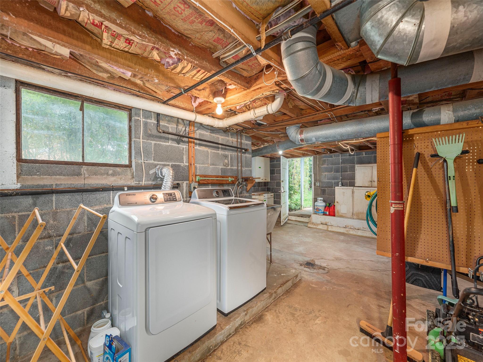 3 Forestdale Drive