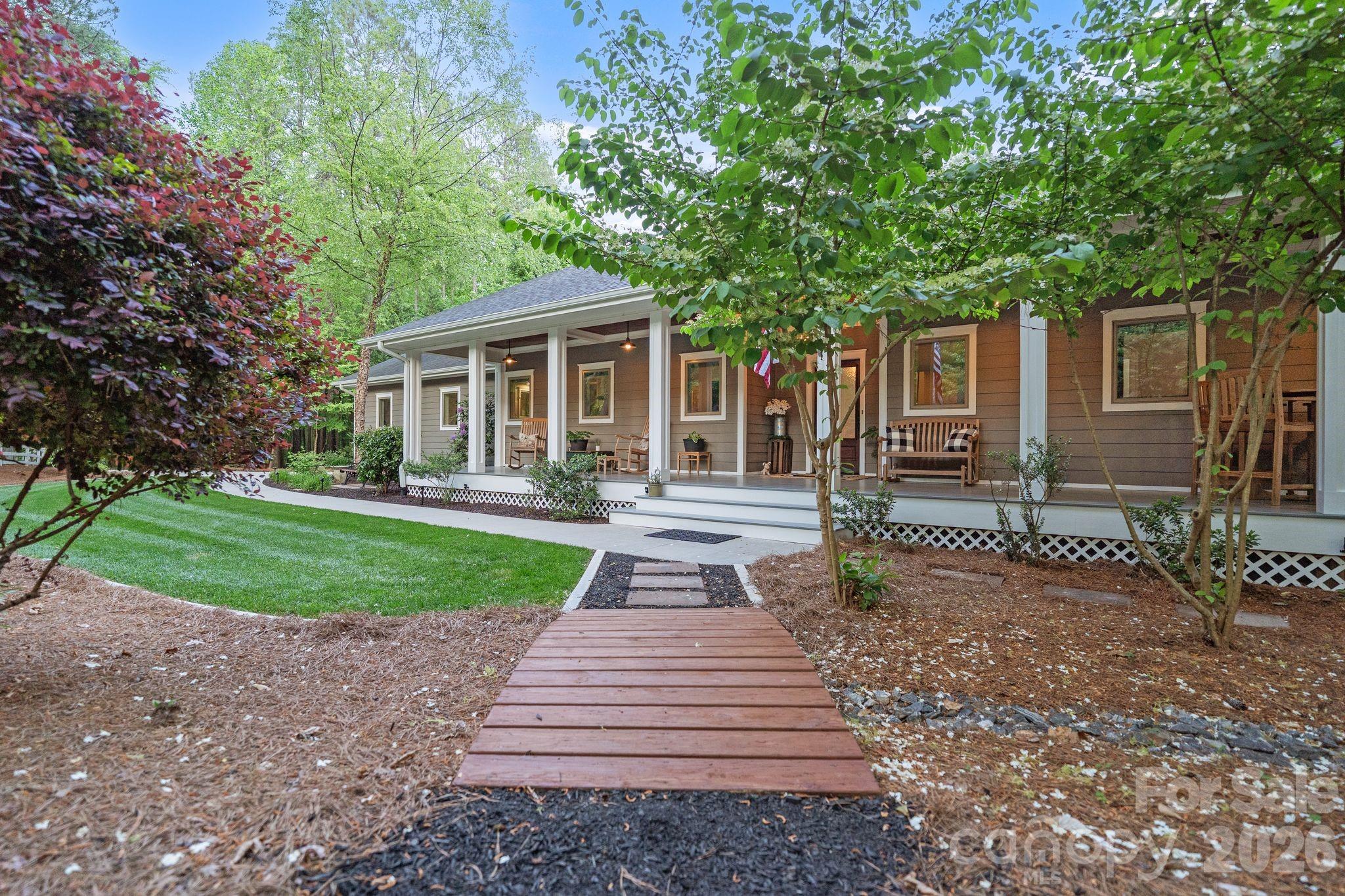 Twinn Coves on Morrison - Residential