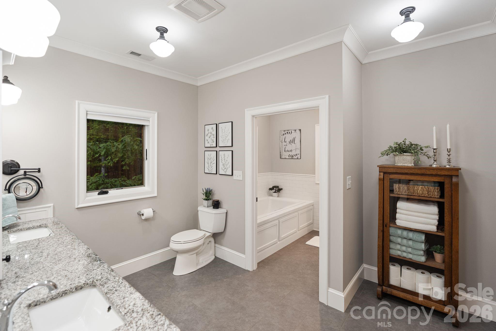 Twinn Coves on Morrison - Residential
