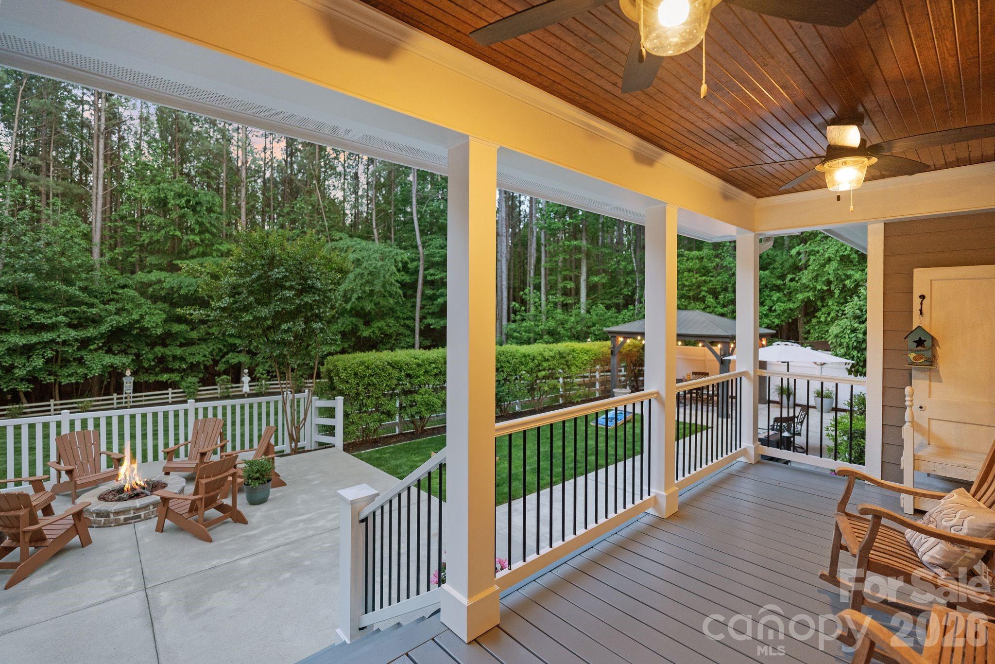 Twinn Coves on Morrison - Residential