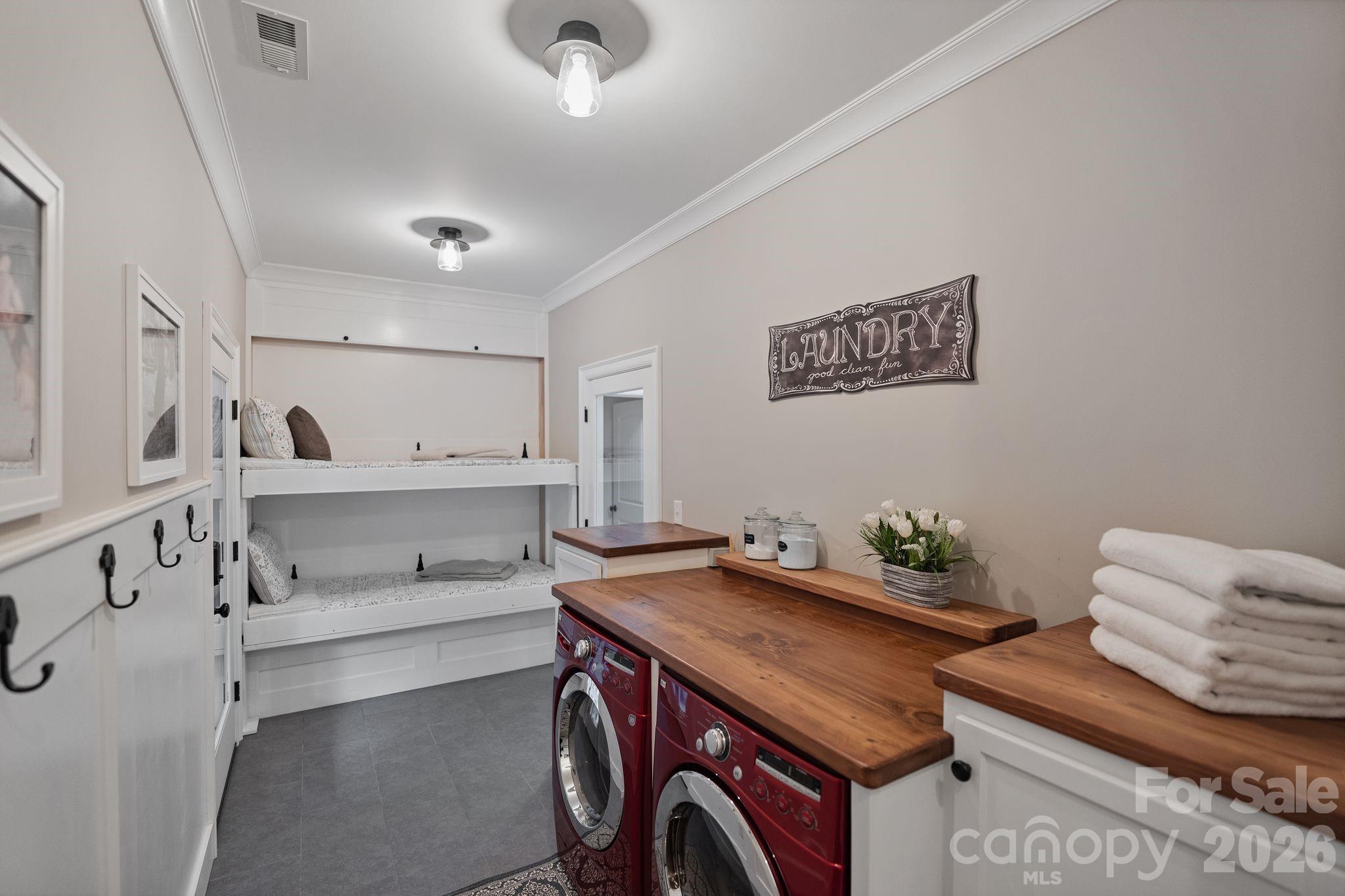 Twinn Coves on Morrison - Residential