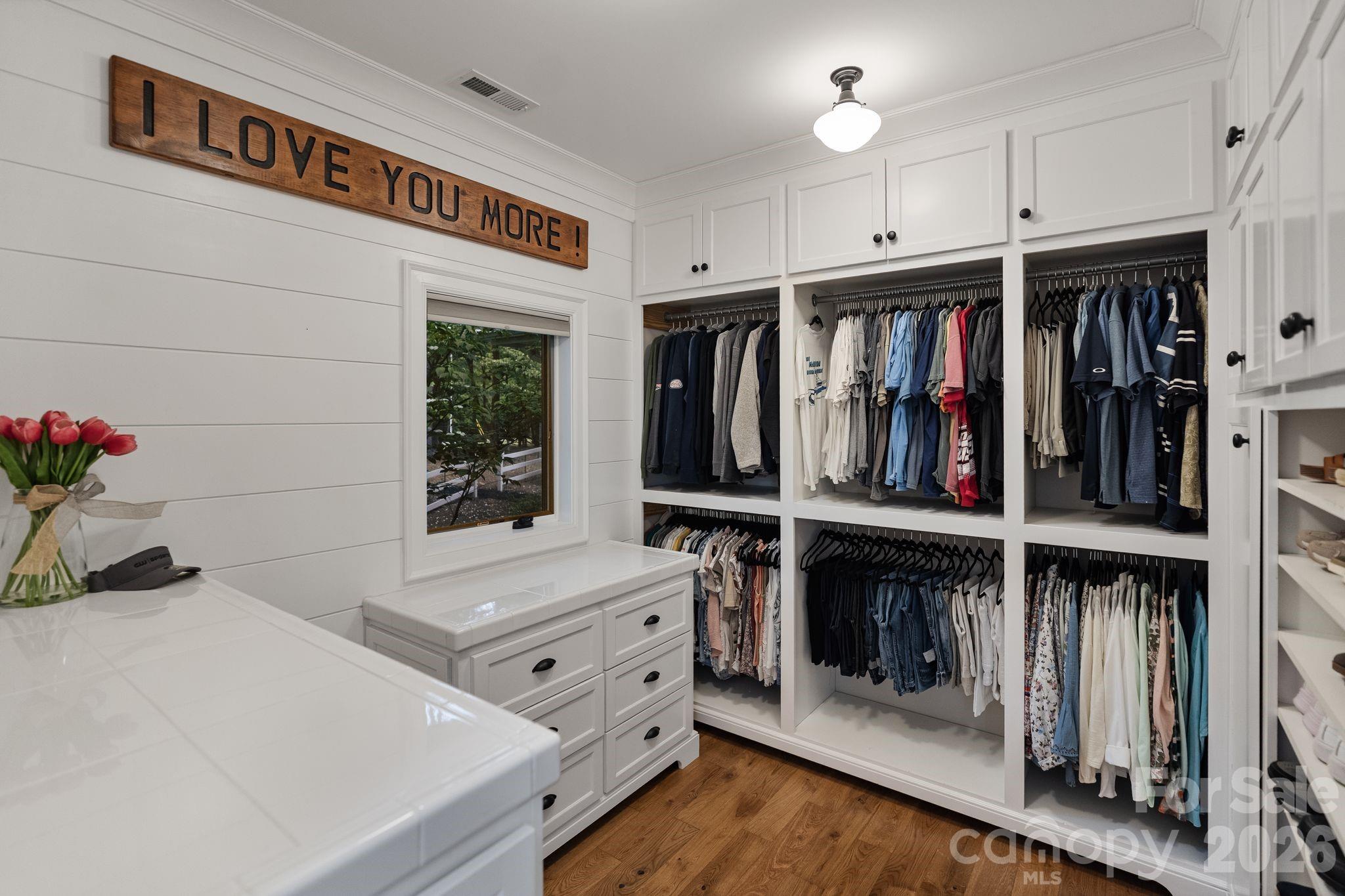 Twinn Coves on Morrison - Residential