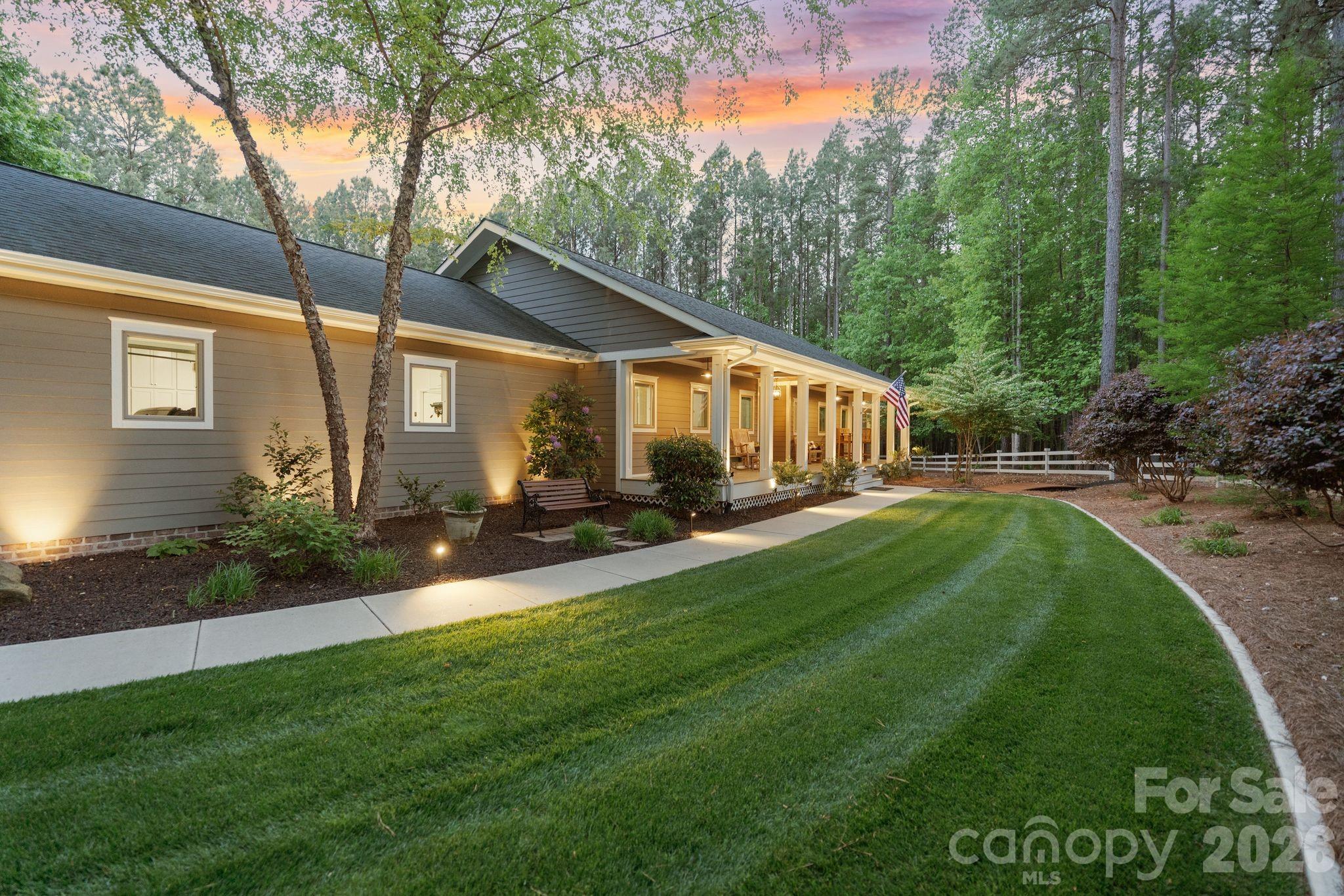 Twinn Coves on Morrison - Residential