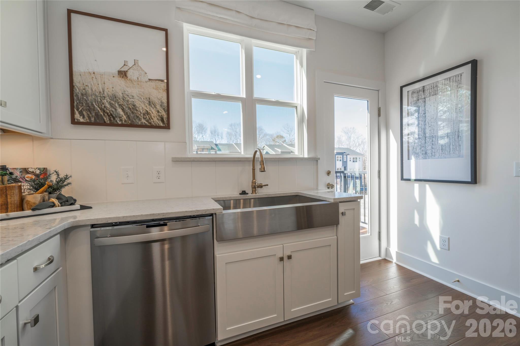 Context at Oakhurst - Residential