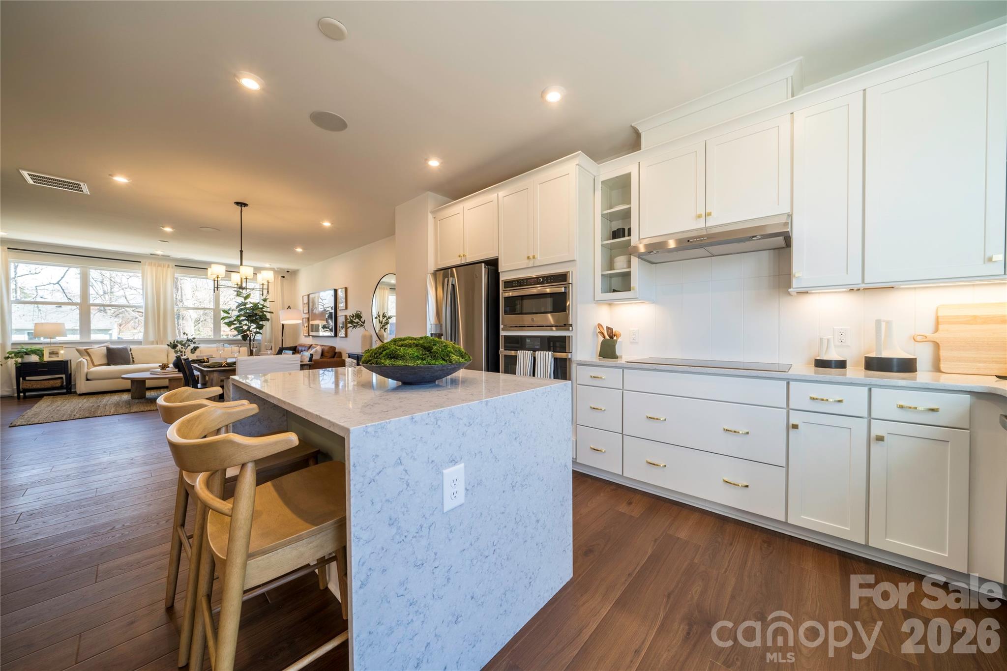 Context at Oakhurst - Residential