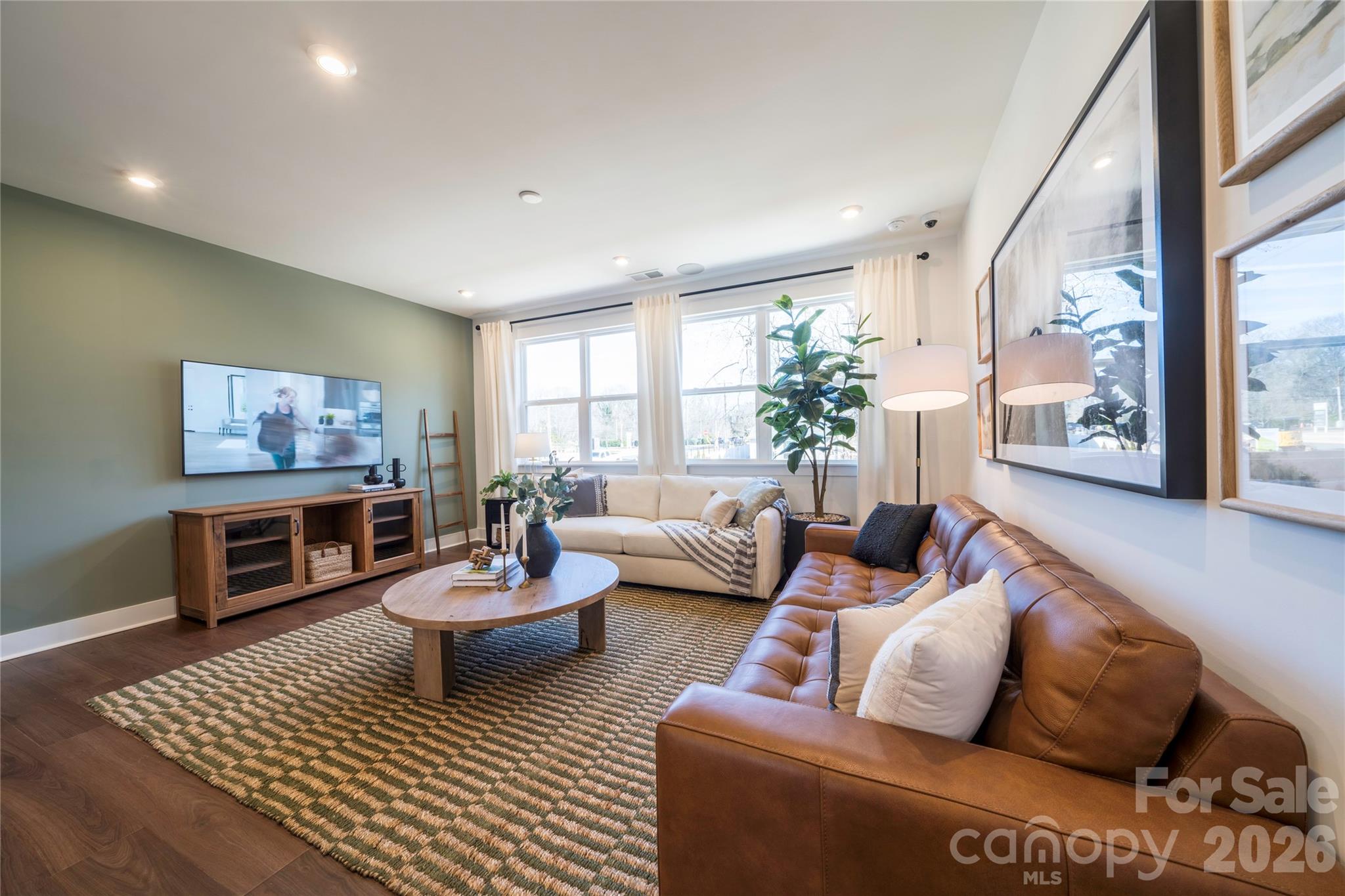 Context at Oakhurst - Residential