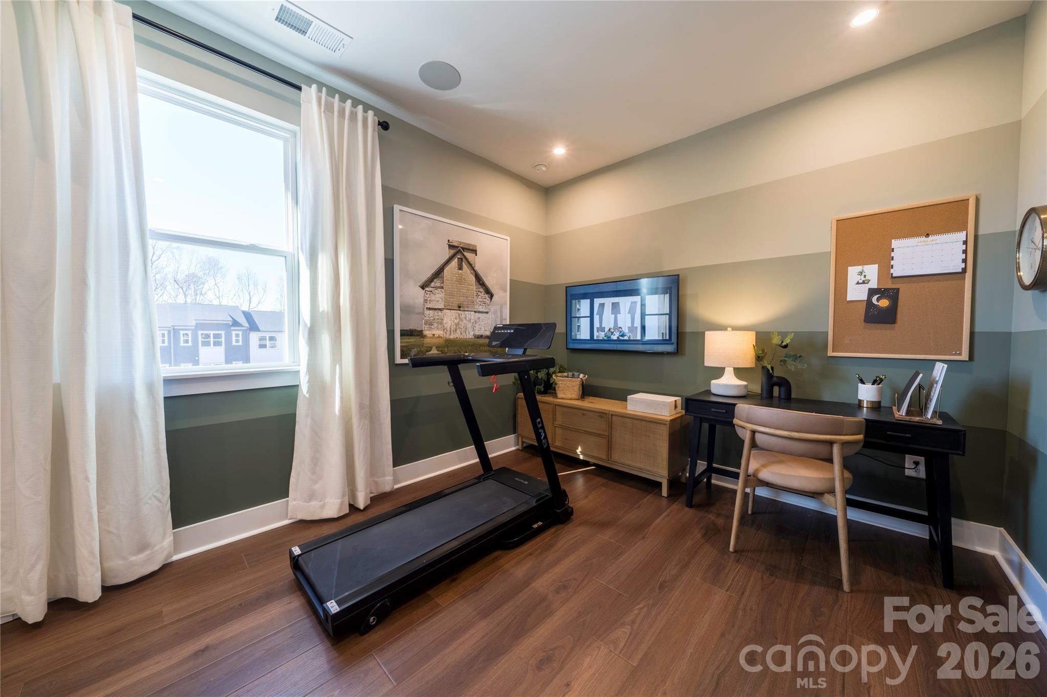 Context at Oakhurst - Residential