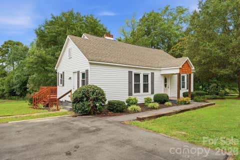 Photo of 192 Flower House Loop, Troutman, NC 28166 (MLS # 4406895)