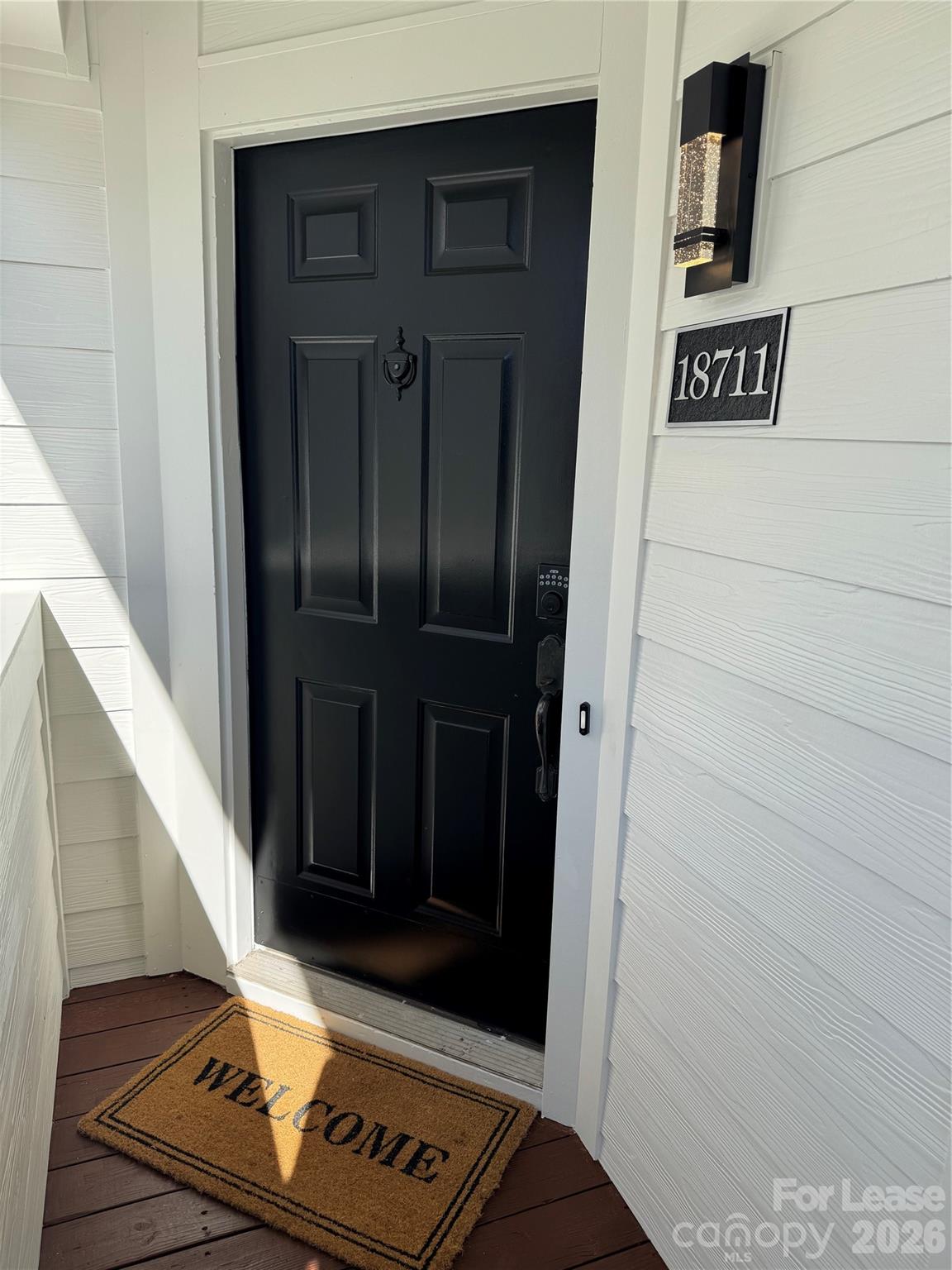 18711 Vineyard Point Lane