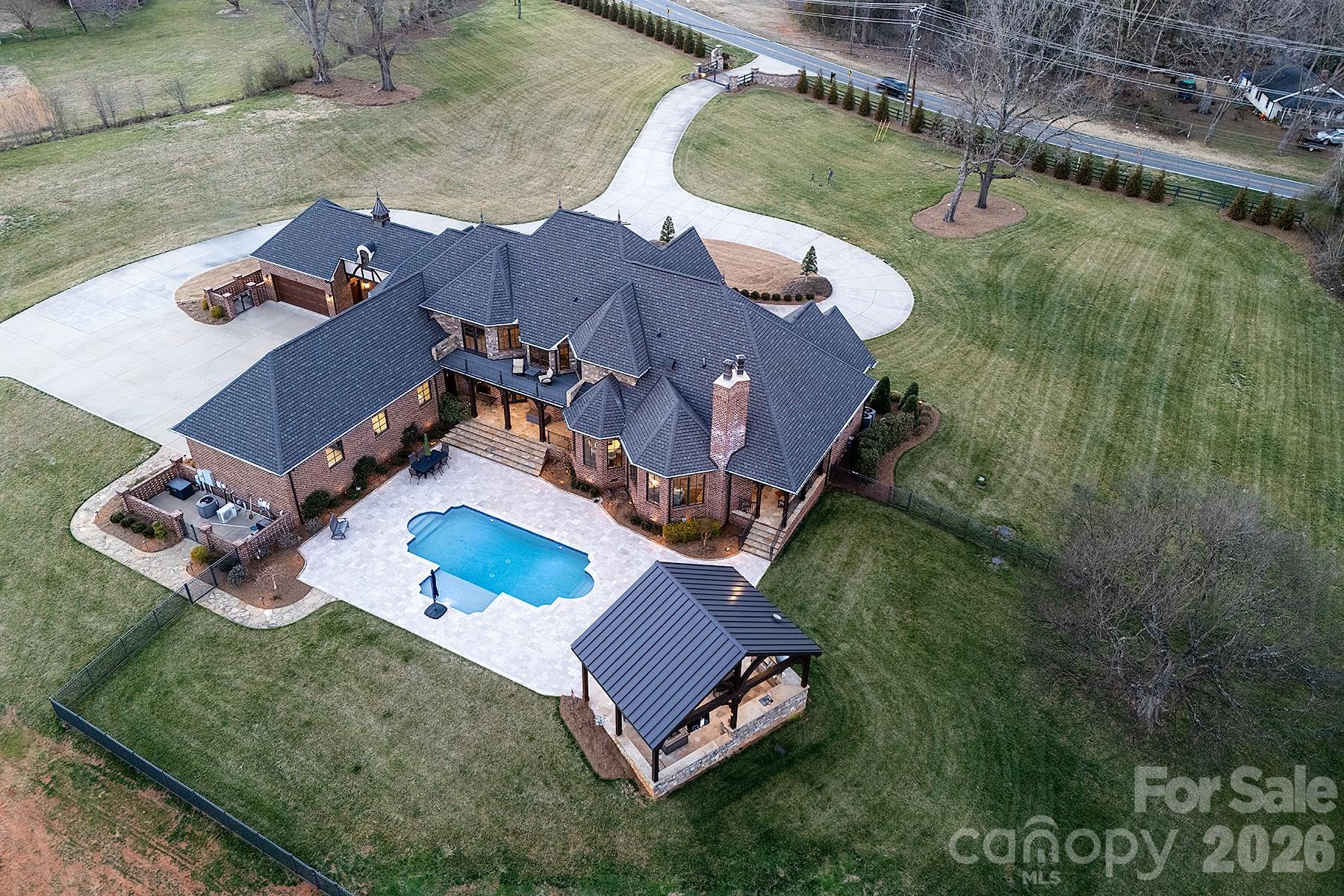 3200 Beaty Road