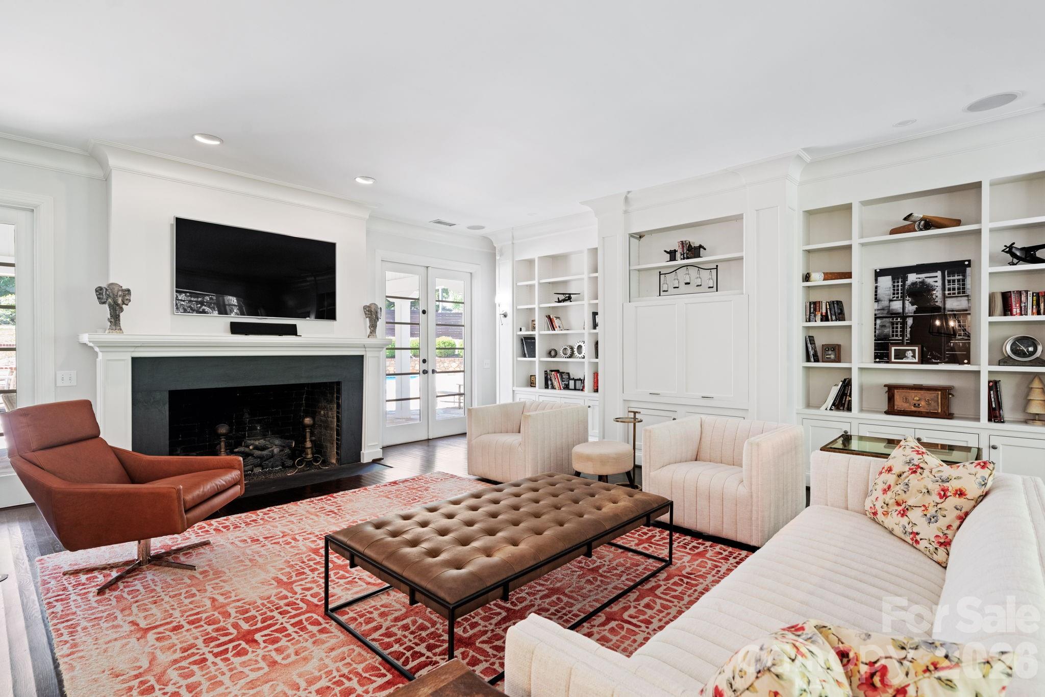 Country Club Heights - Residential