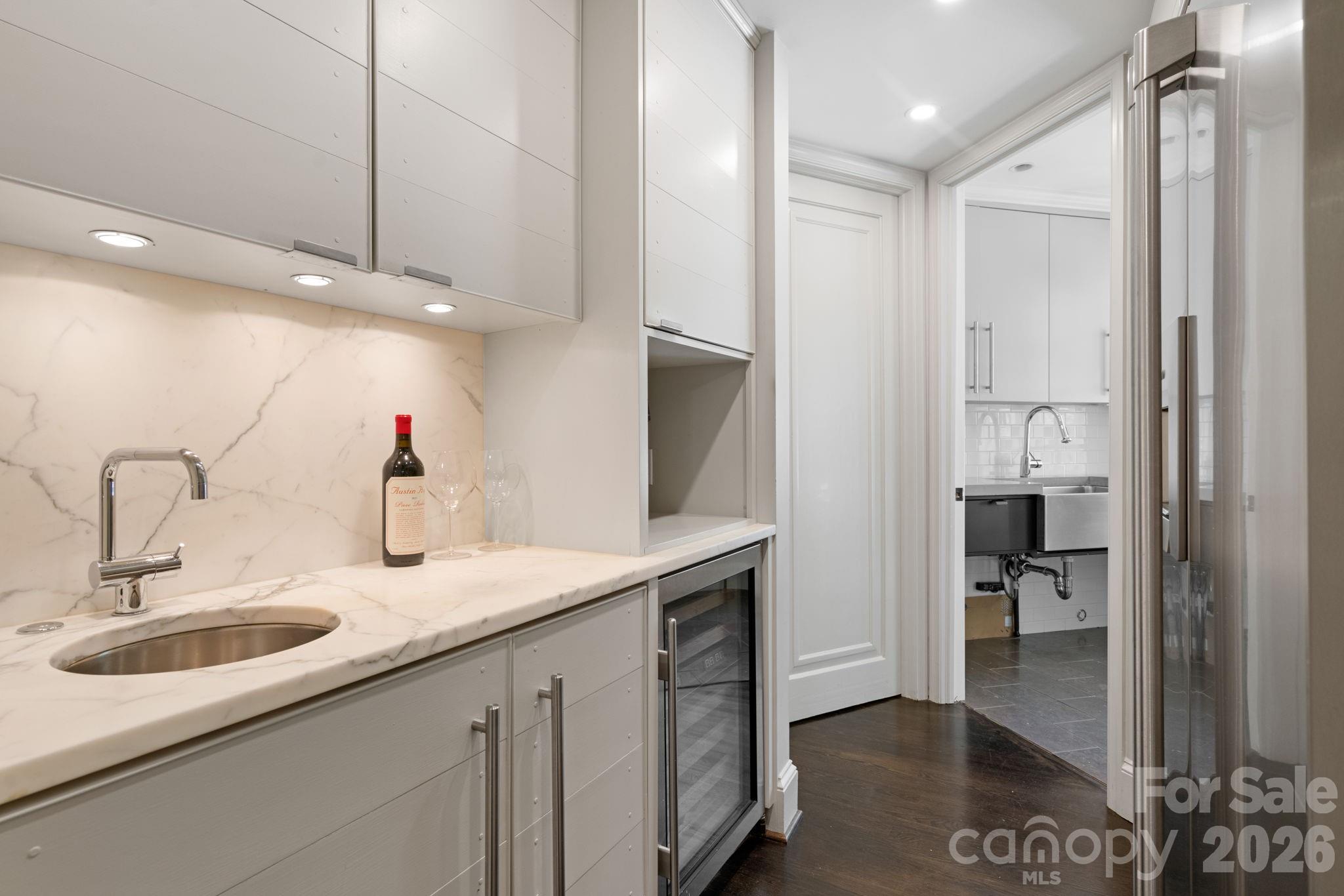 Country Club Heights - Residential