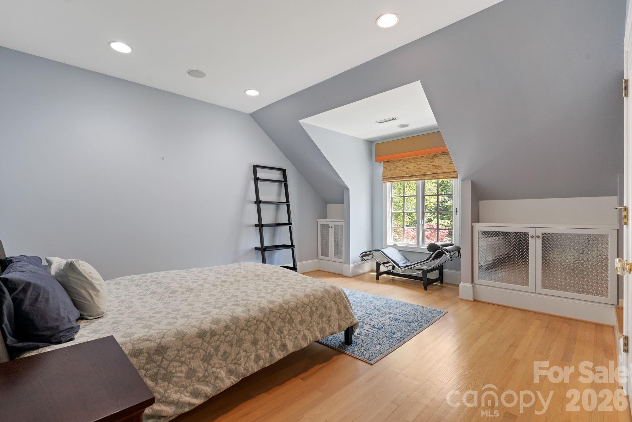 Country Club Heights - Residential