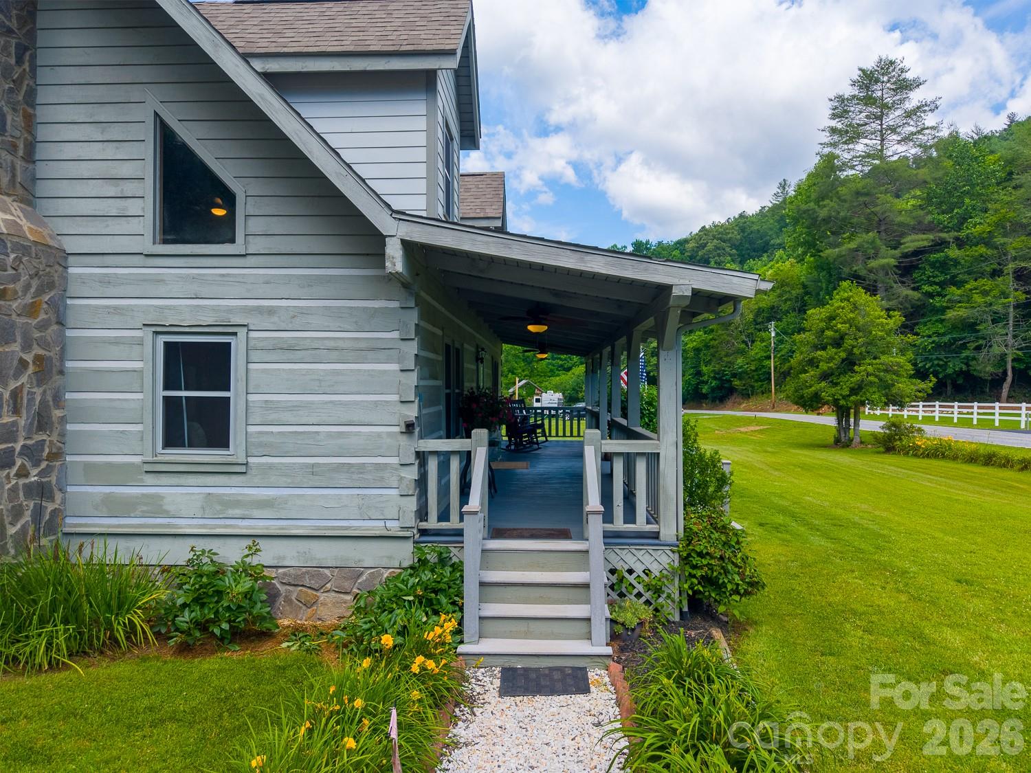 538 East Fork Road