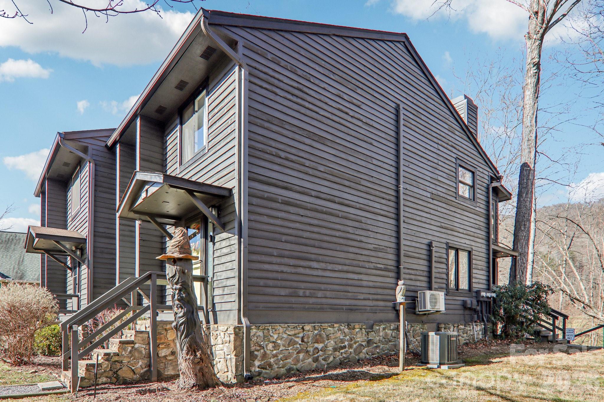 129 Riverside Villa Drive