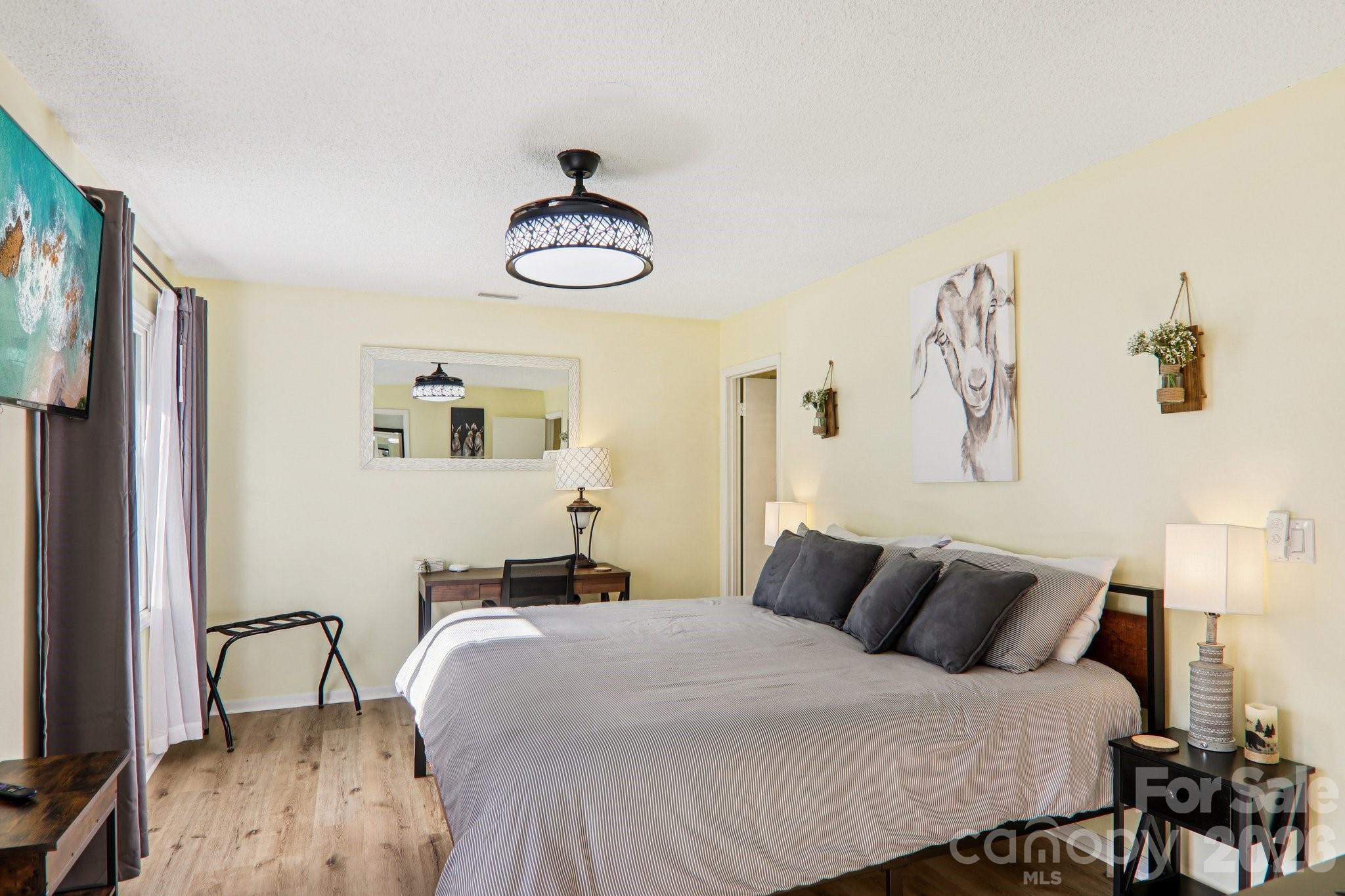 Riverside Valley Villas - Residential