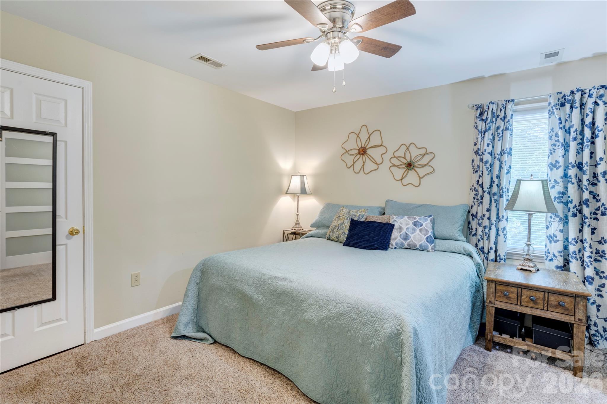 Sleepy Hollow - Residential