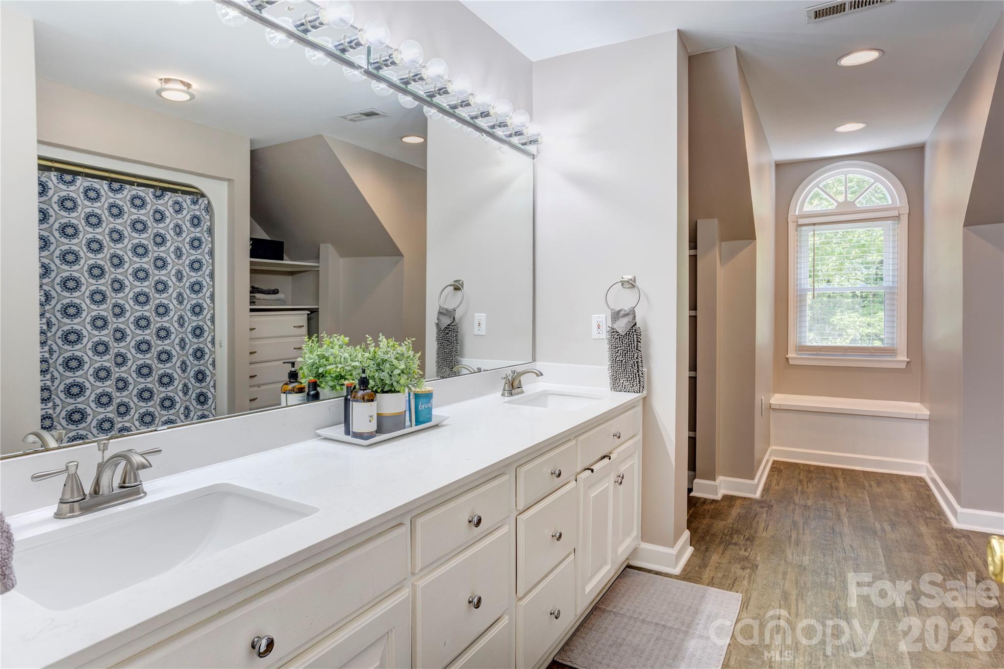 Sleepy Hollow - Residential