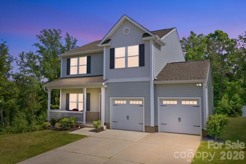 Photo of 133 Parkmont Drive, Troutman, NC 28166 (MLS # 4381448)