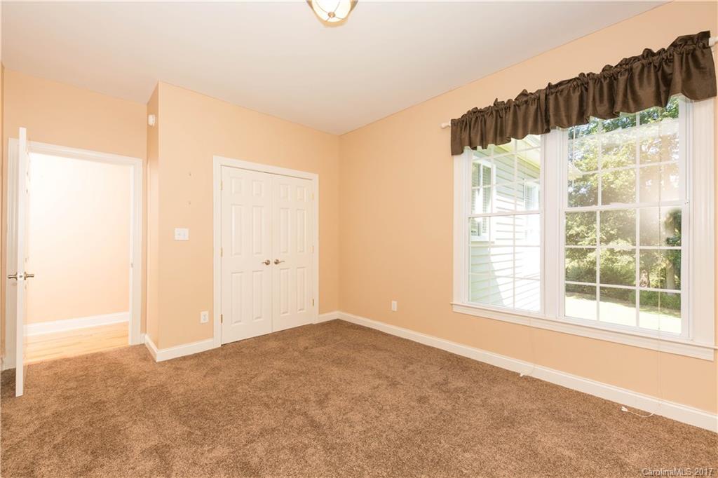 The Lakes At Derby Downs - Residential