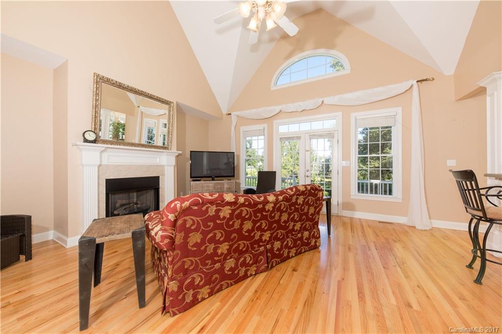 The Lakes At Derby Downs - Residential