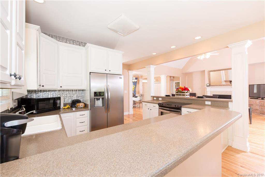 The Lakes At Derby Downs - Residential