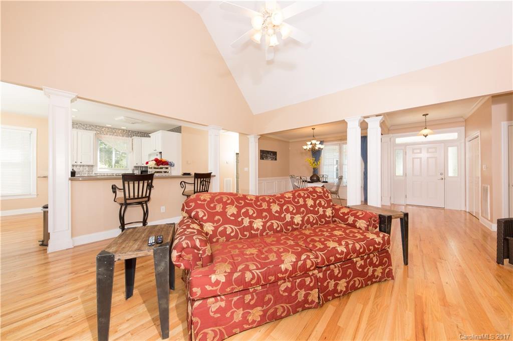 The Lakes At Derby Downs - Residential