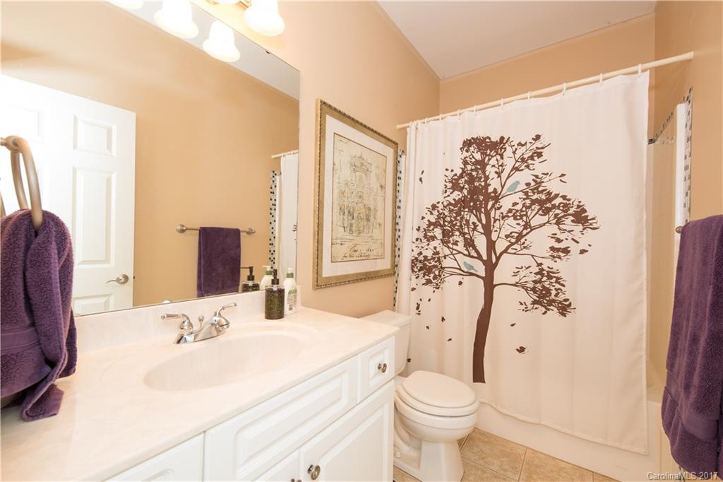 The Lakes At Derby Downs - Residential