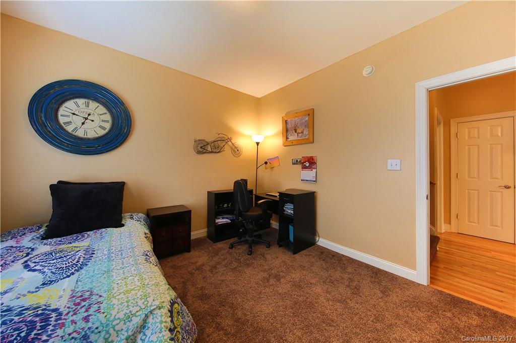 The Lakes At Derby Downs - Residential