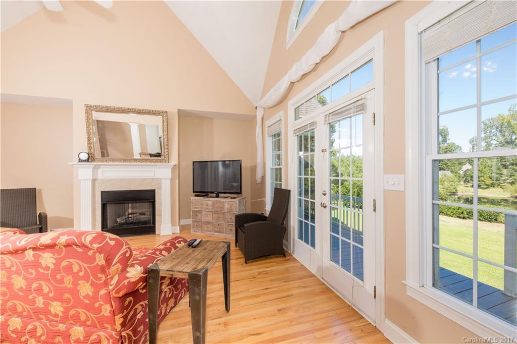 The Lakes At Derby Downs - Residential