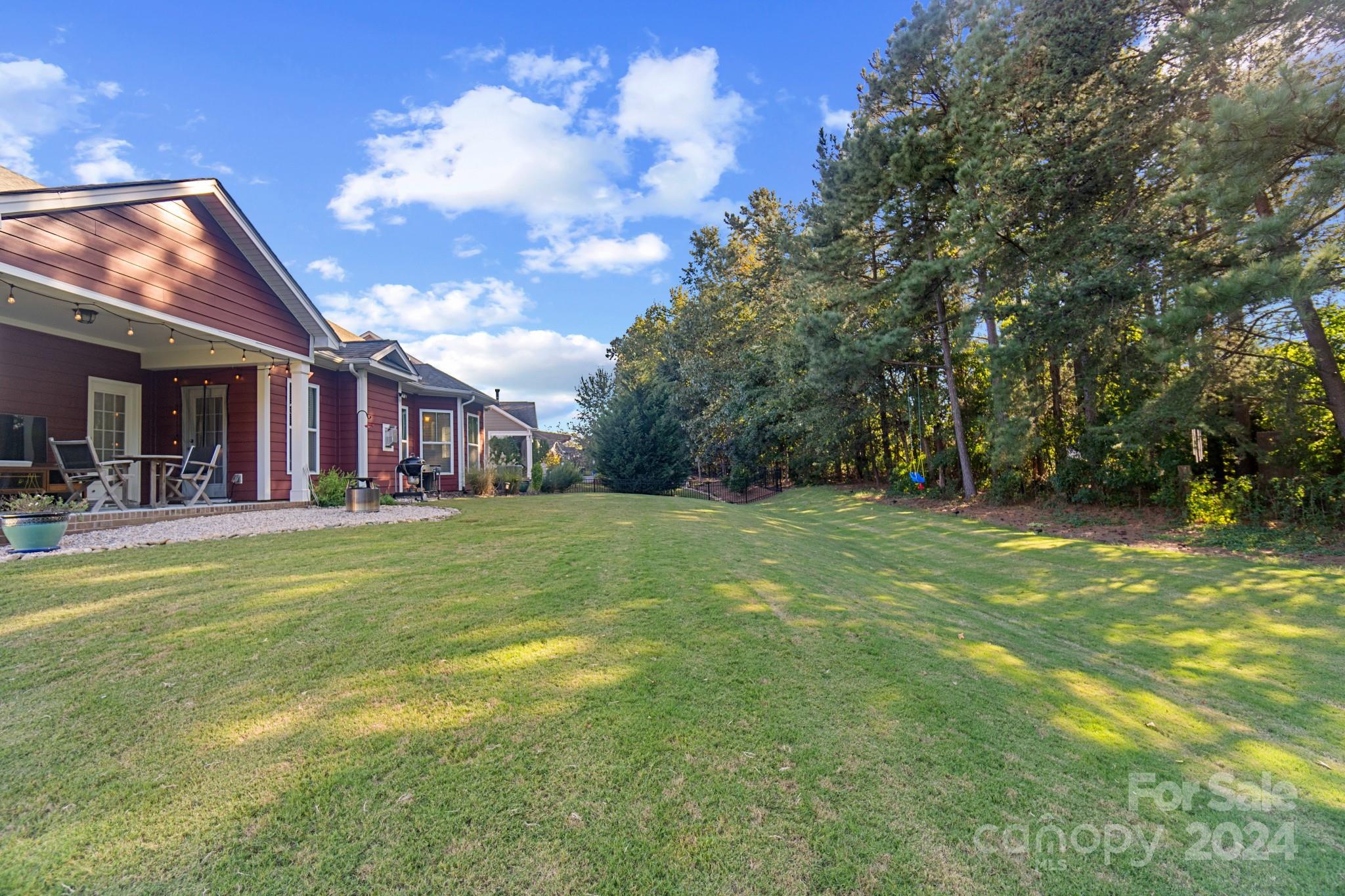 Hawks Creek - Residential