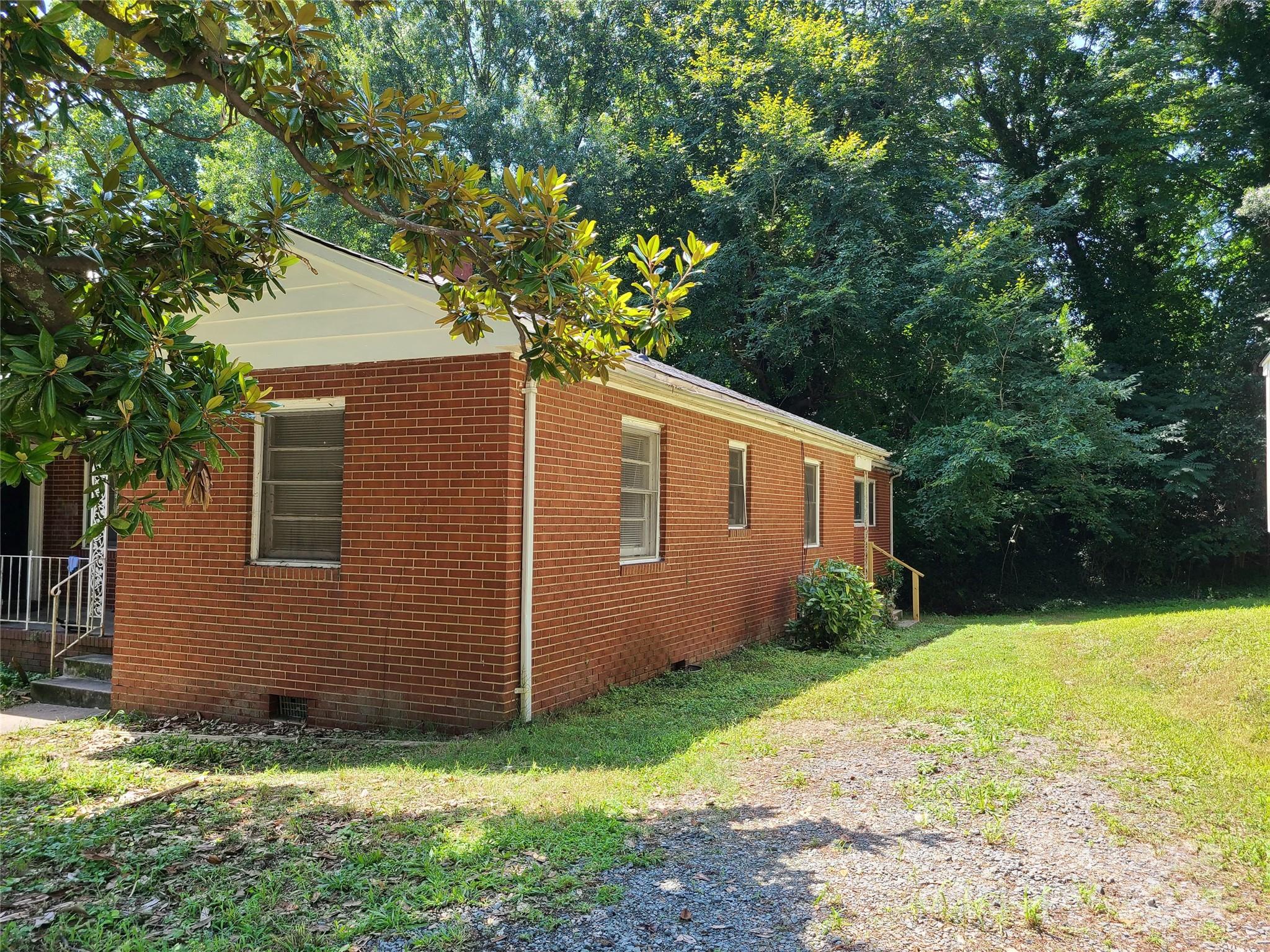 Unknown - Residential Lease
