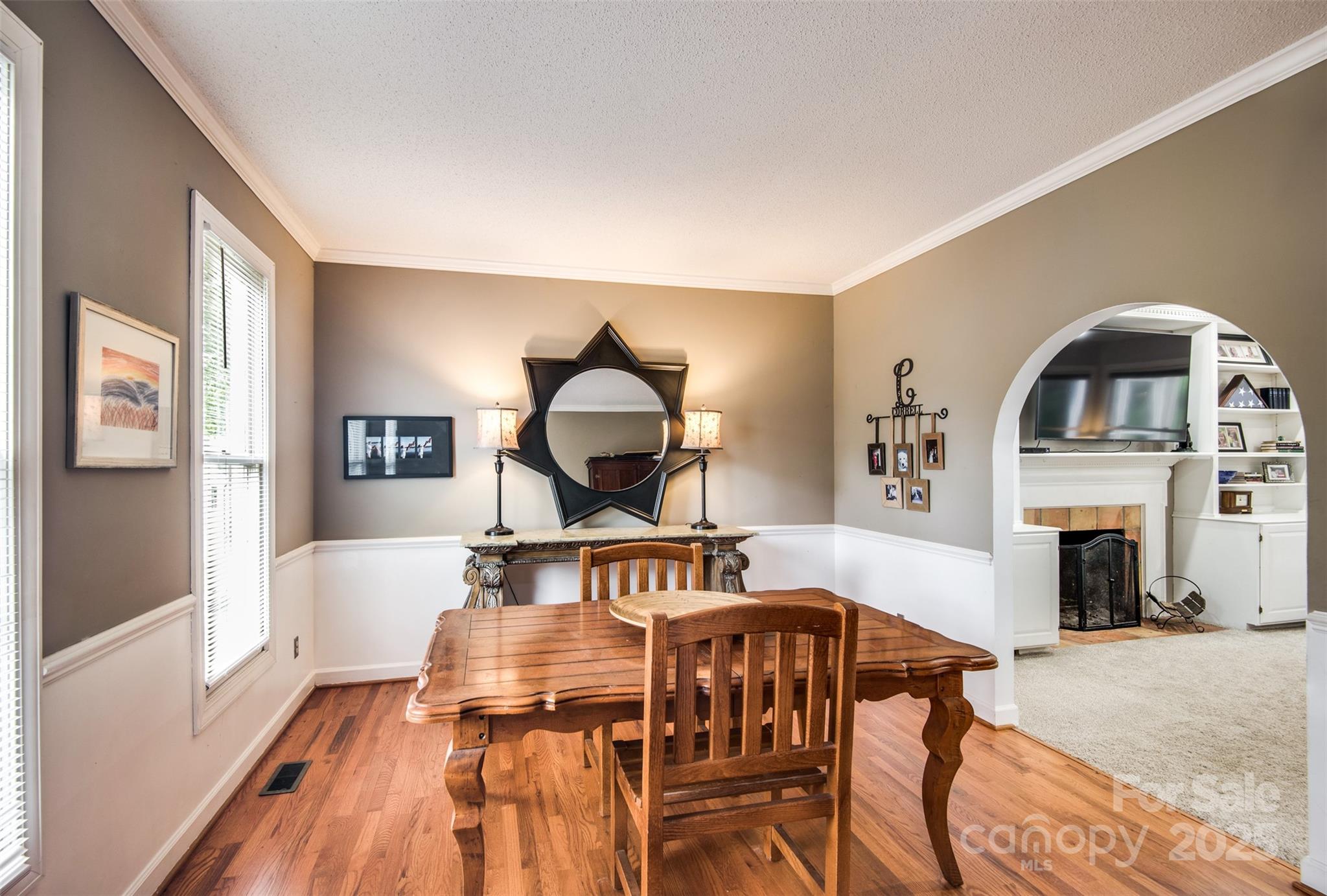 4825 1st Street Court NW