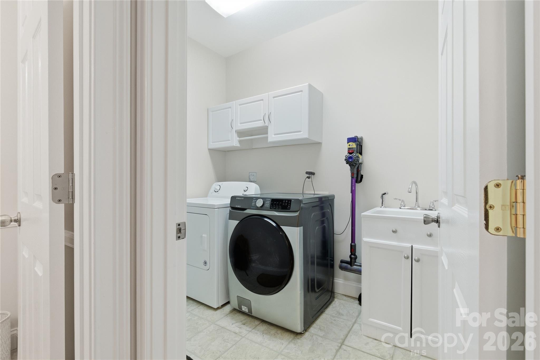 Vista at the Riverbank - Residential