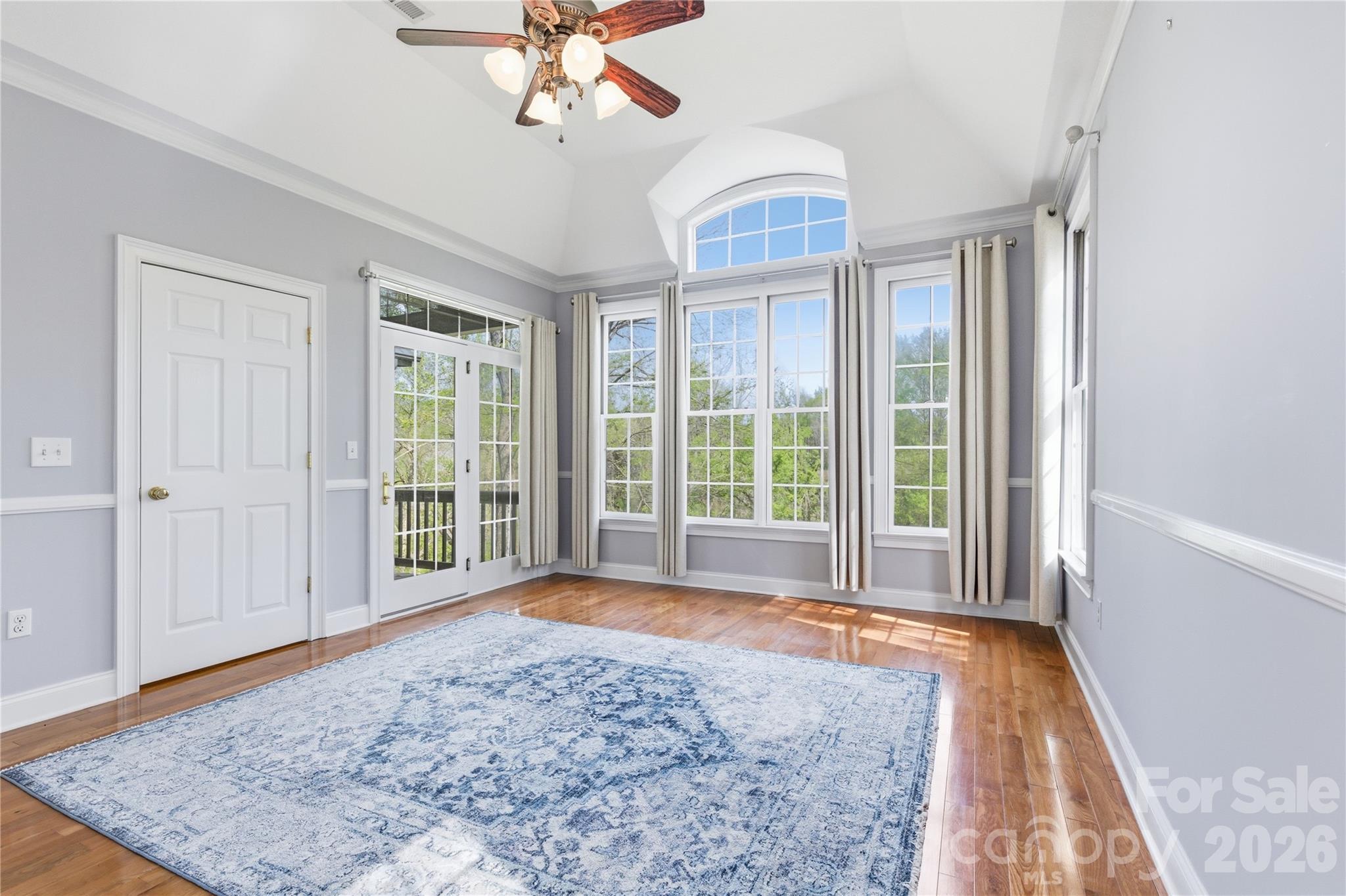 Vista at the Riverbank - Residential