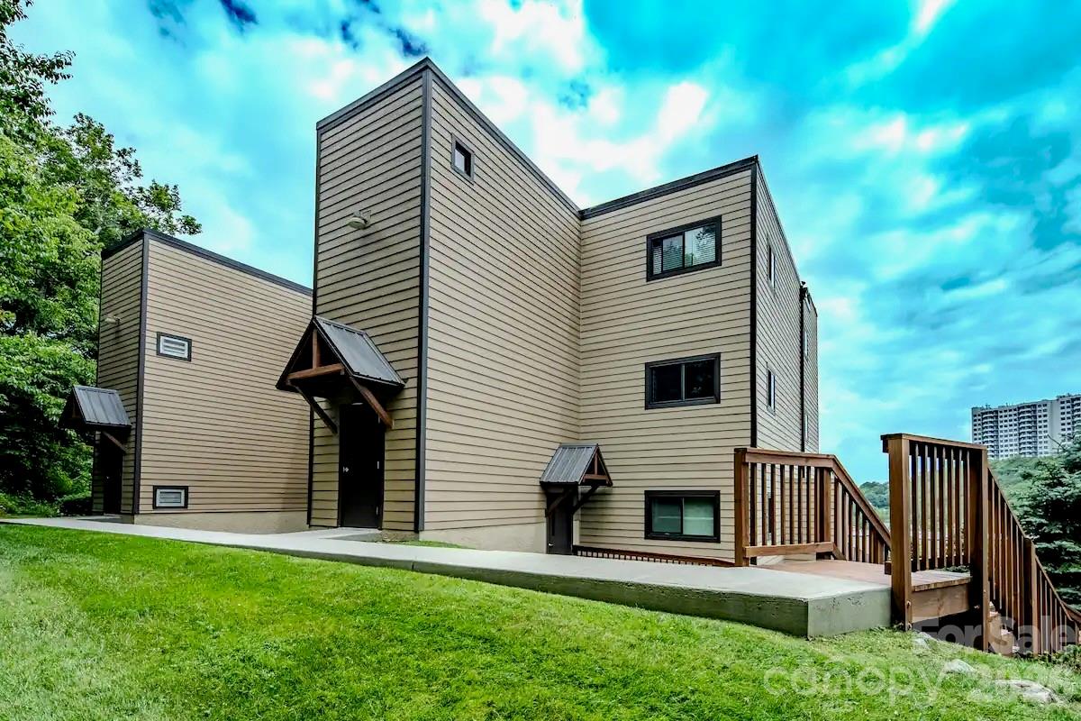 Sugar Ski & Country Club - Residential