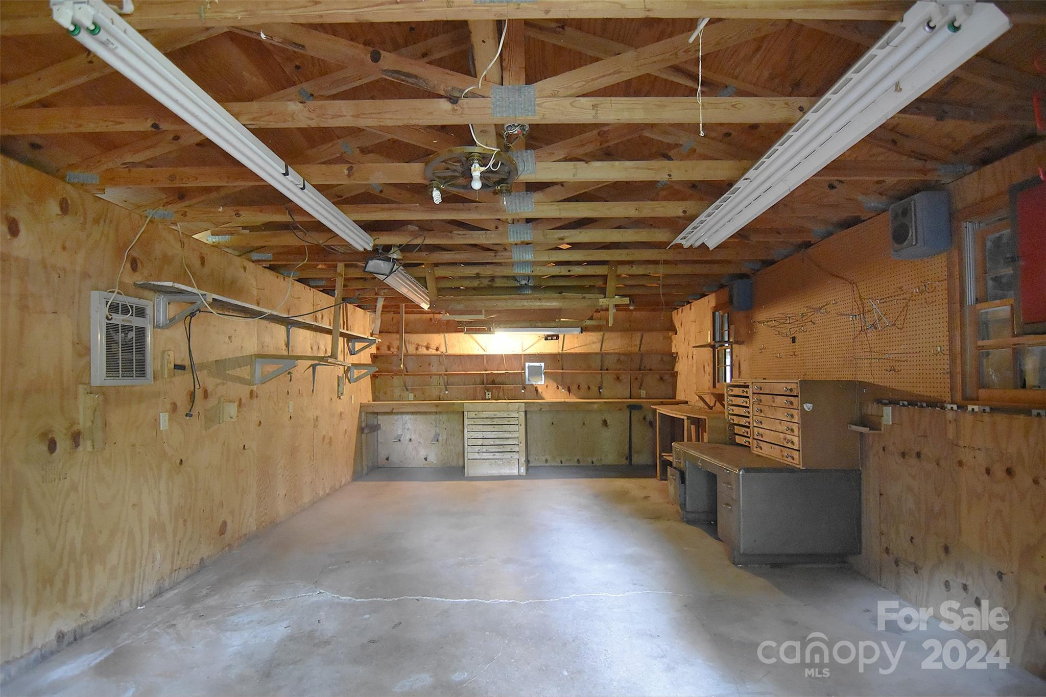 E P. Lewis Estate - Residential