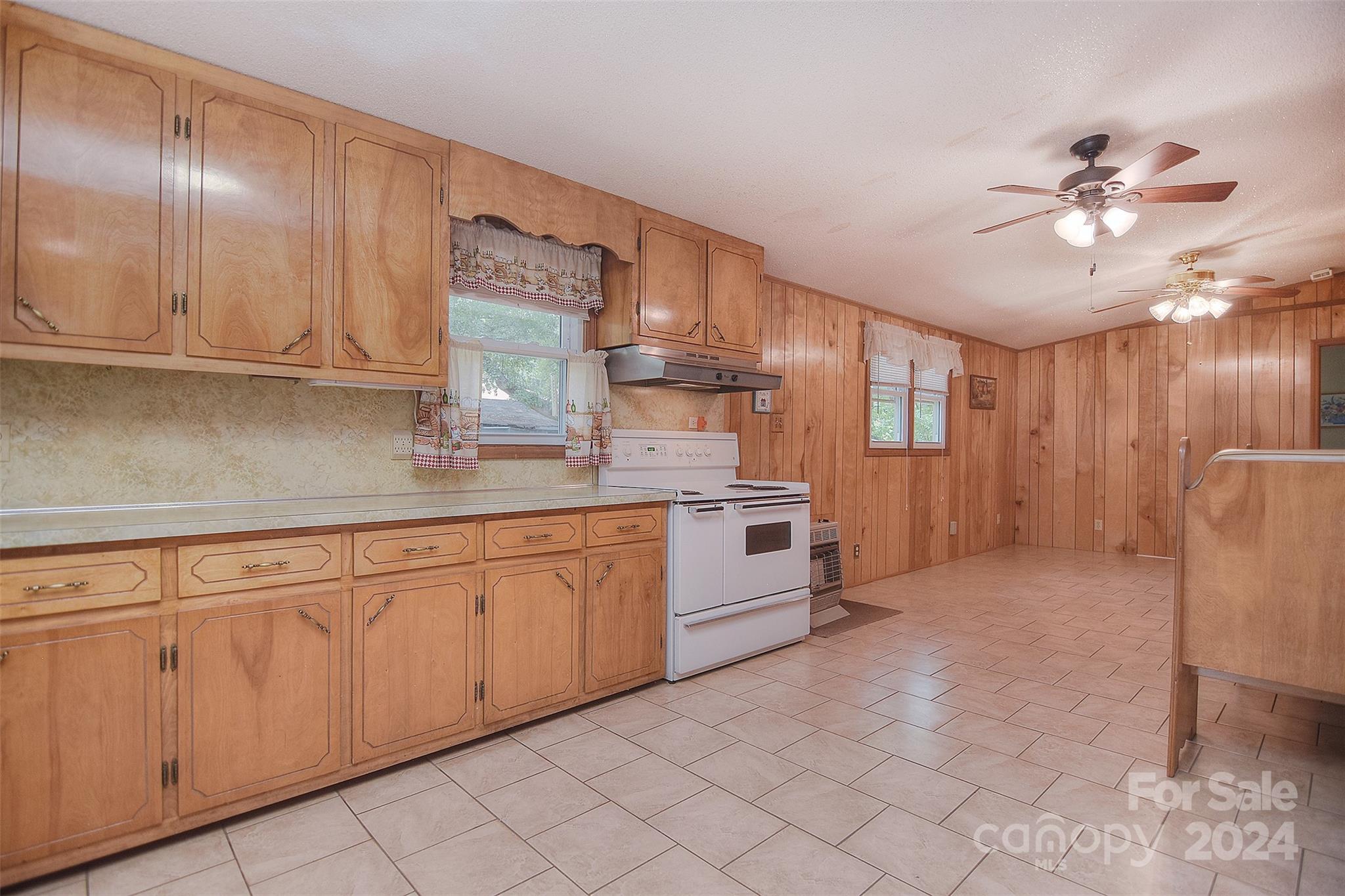 E P. Lewis Estate - Residential