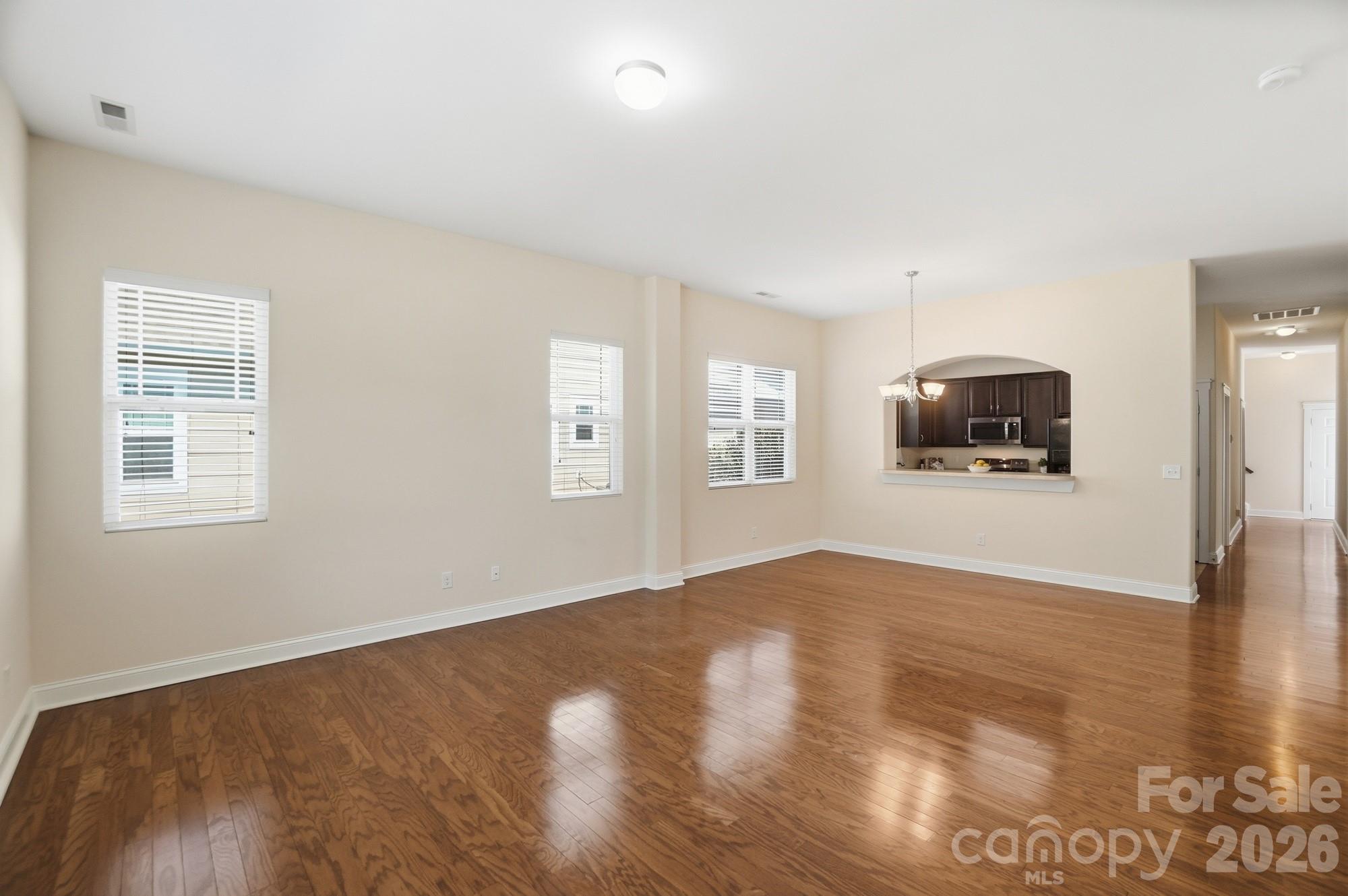 5936 Whitehawk Hill Road