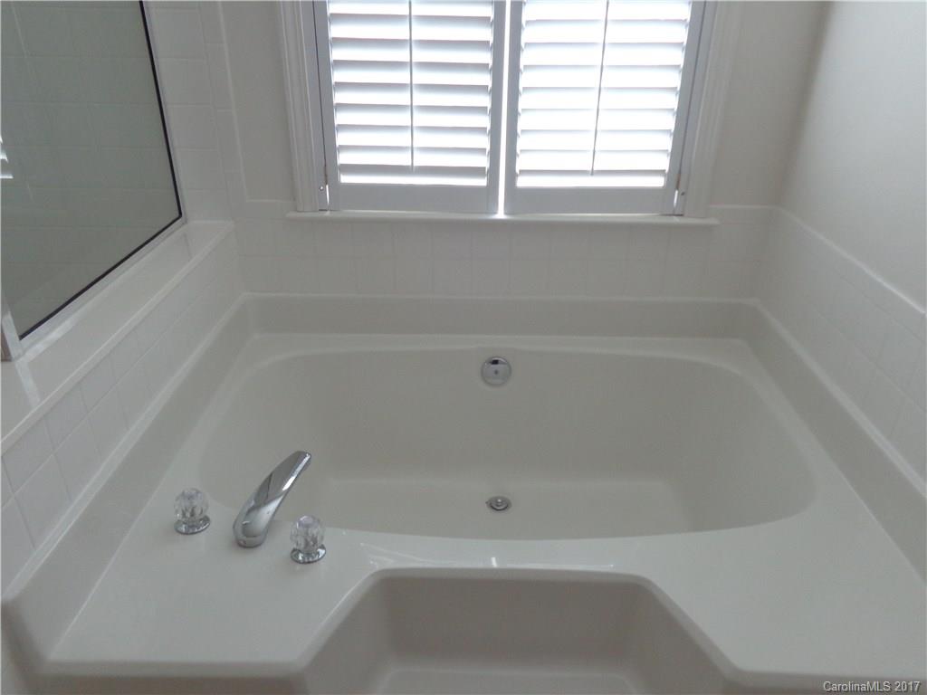 Planters Walk - Residential Lease