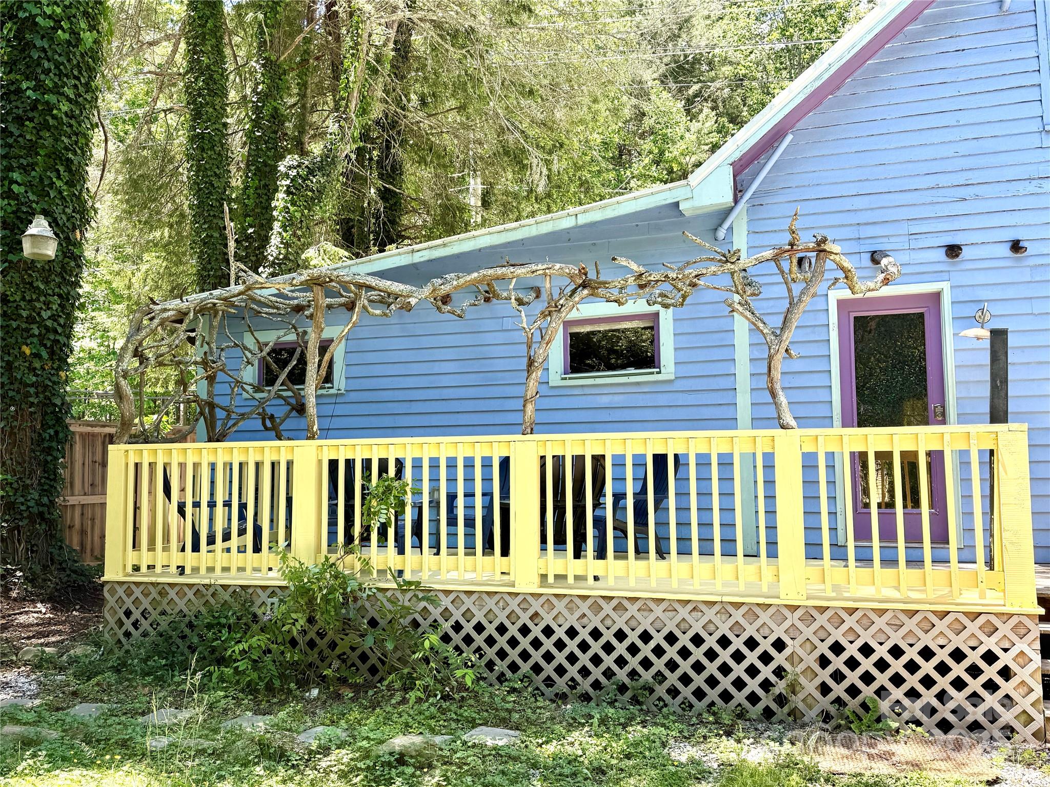 2622 Greenville Highway