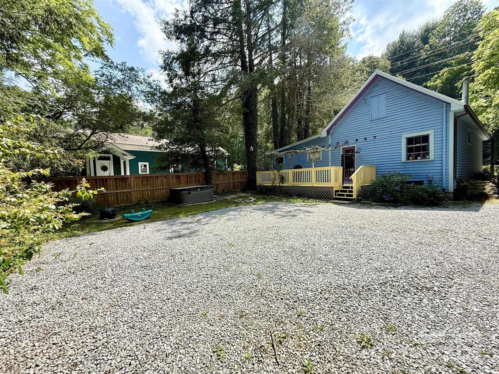 2622 Greenville Highway