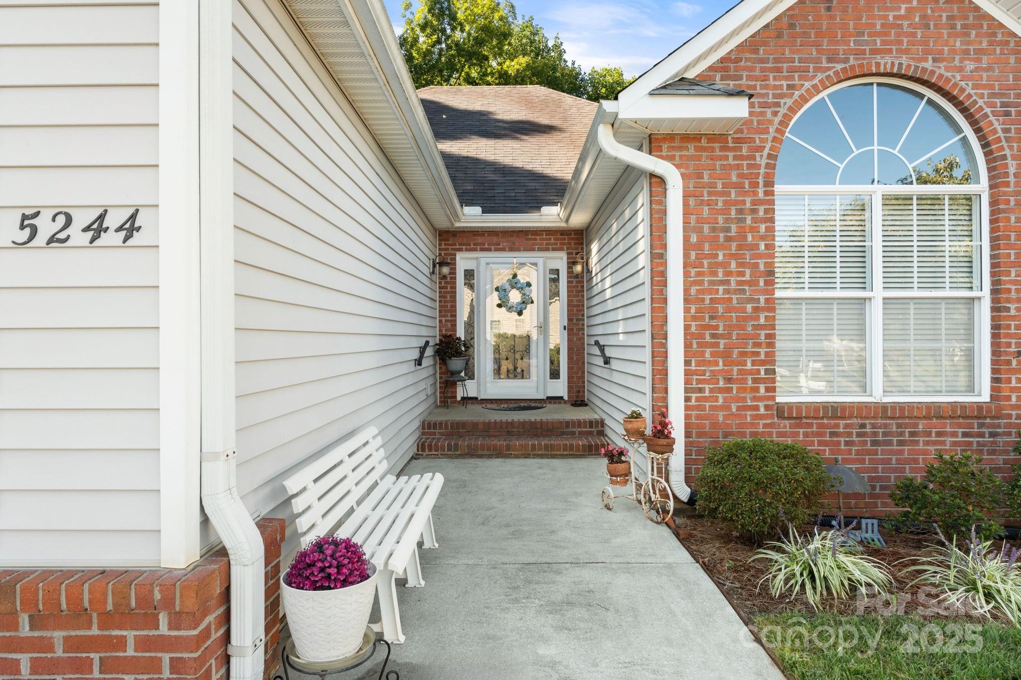 5244 Old Plantation Circle