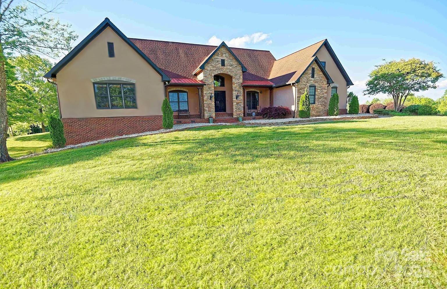 1250 Mountain Creek Road