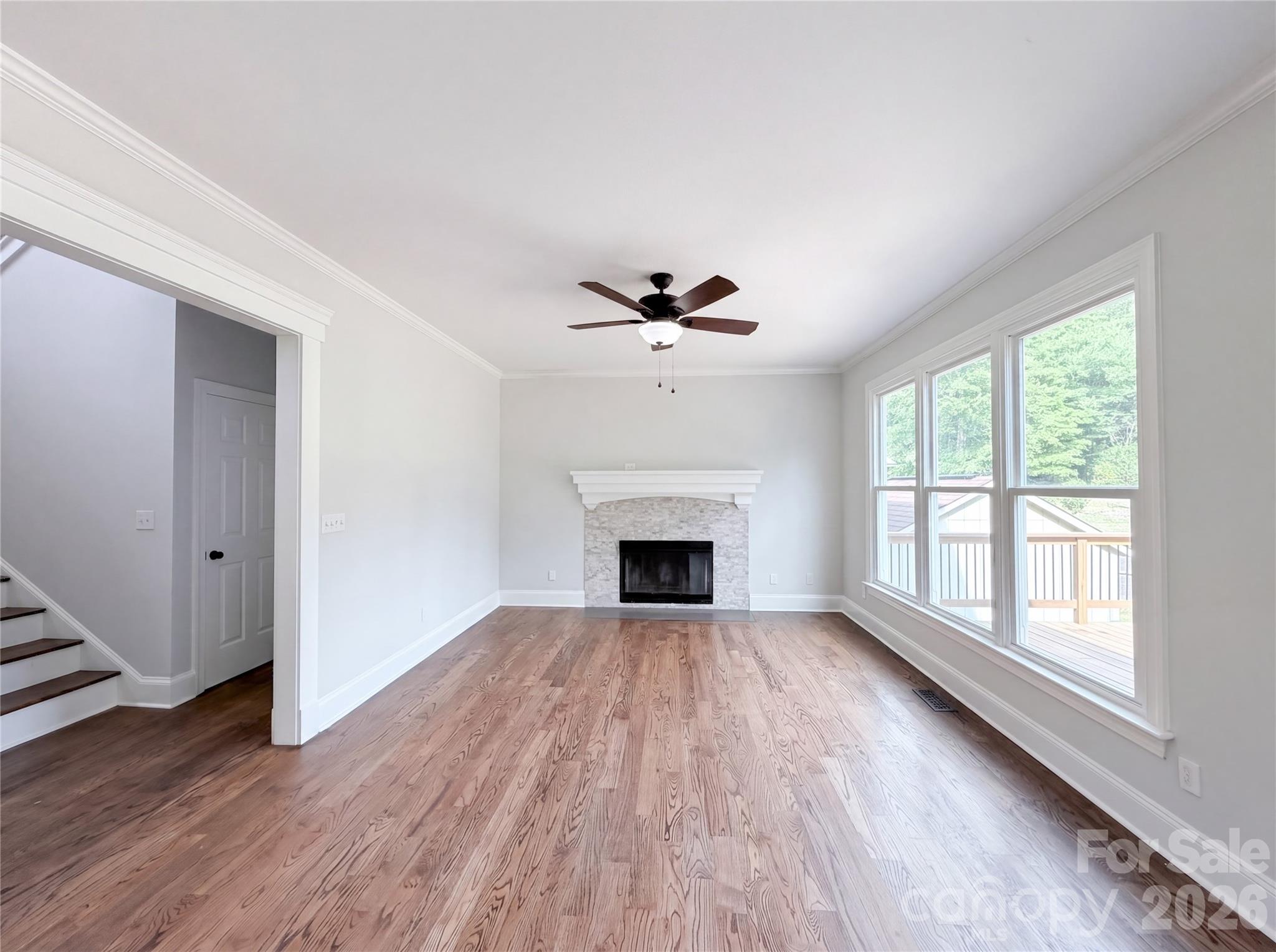 2496 Lake Shore Road S