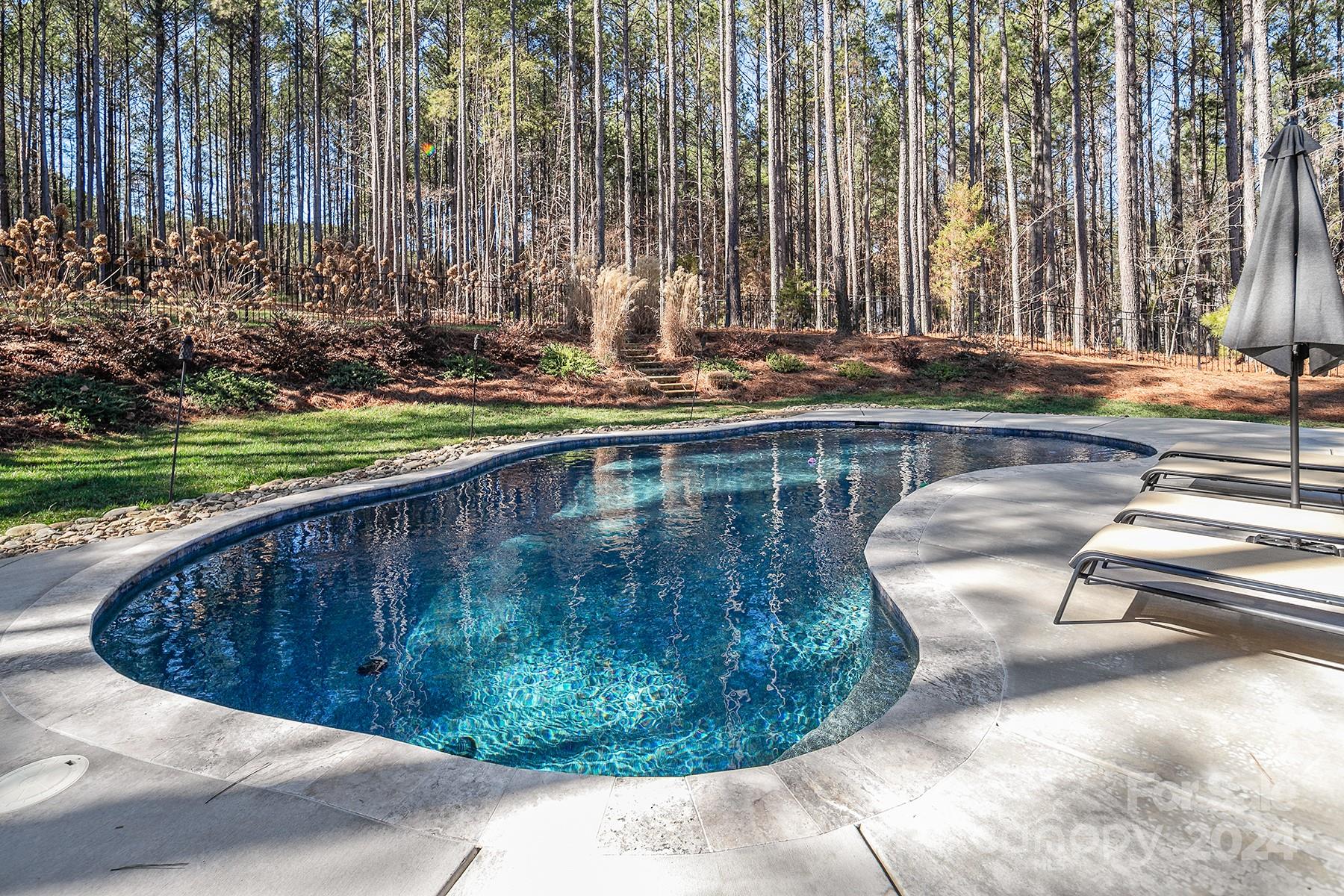 Pebble Bay - Residential