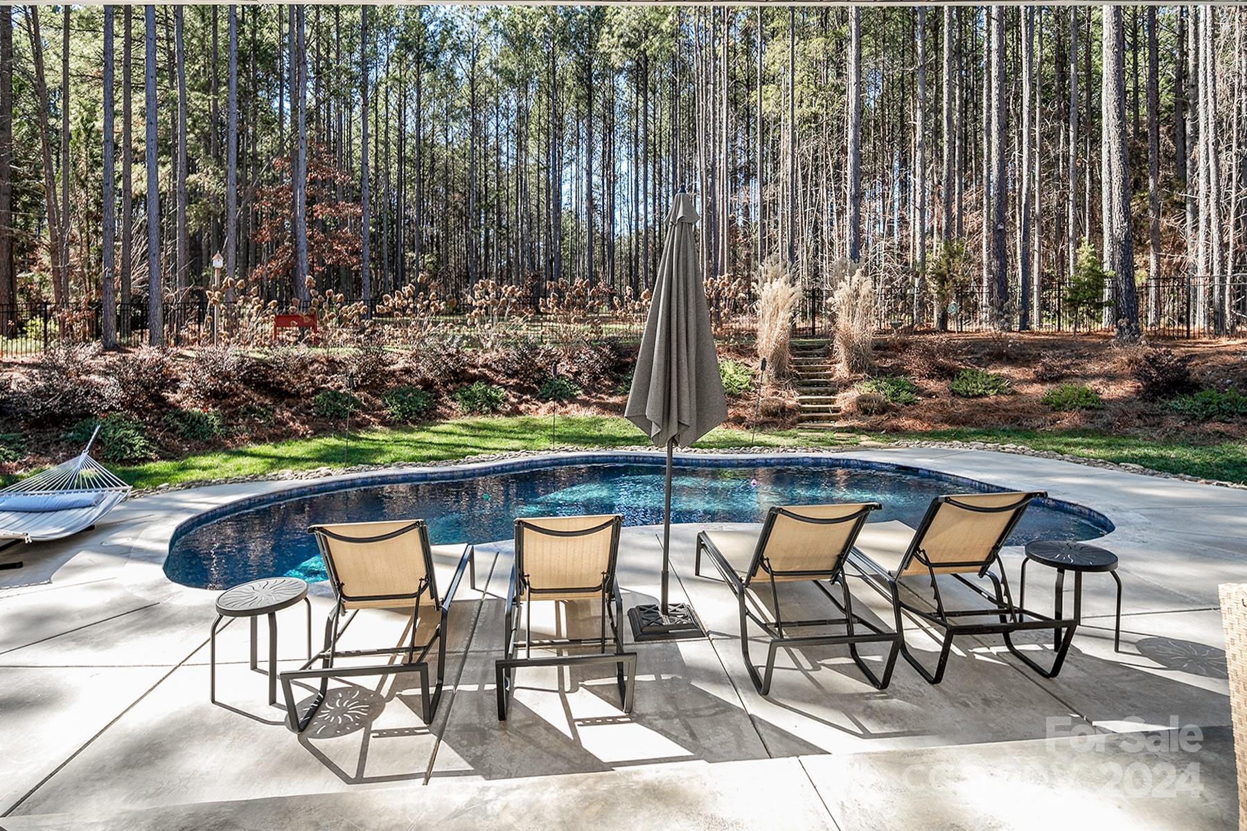 Pebble Bay - Residential