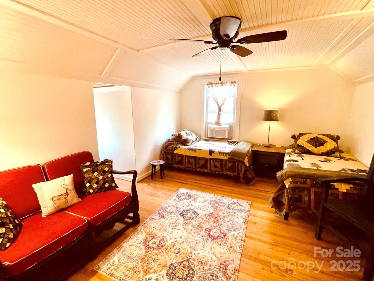 256 Forest Hill Circle 1
