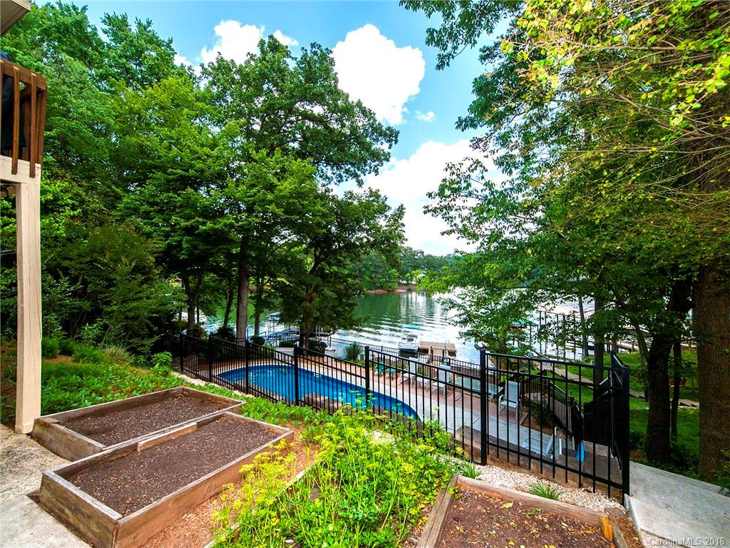 Tega Cay - Residential