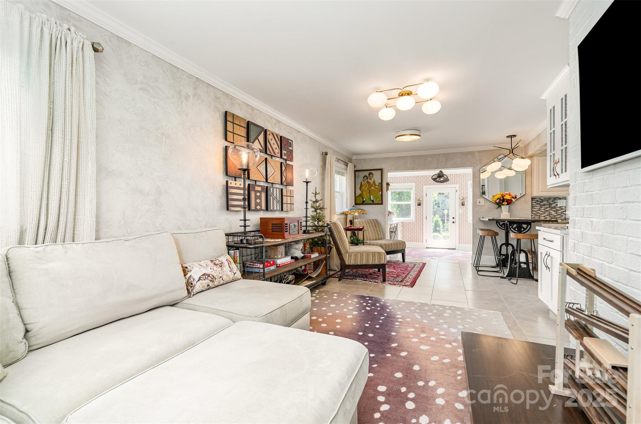 Country Club Estates - Residential